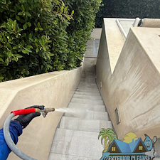 Professional-Pressure-Washing-Window-Cleaning-for-a-Coastal-Home-in-Manhattan-Beach-CA 0